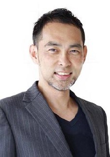 行政書士　城間恒浩